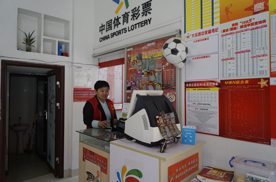 马奎尔：滕哈赫季初无法保证我的时间，但他高兴我留下为位置而战根据BBC报道，马奎尔在接受采访时谈到了如何应对外界批评，他表示自己不会去听外界的批评。